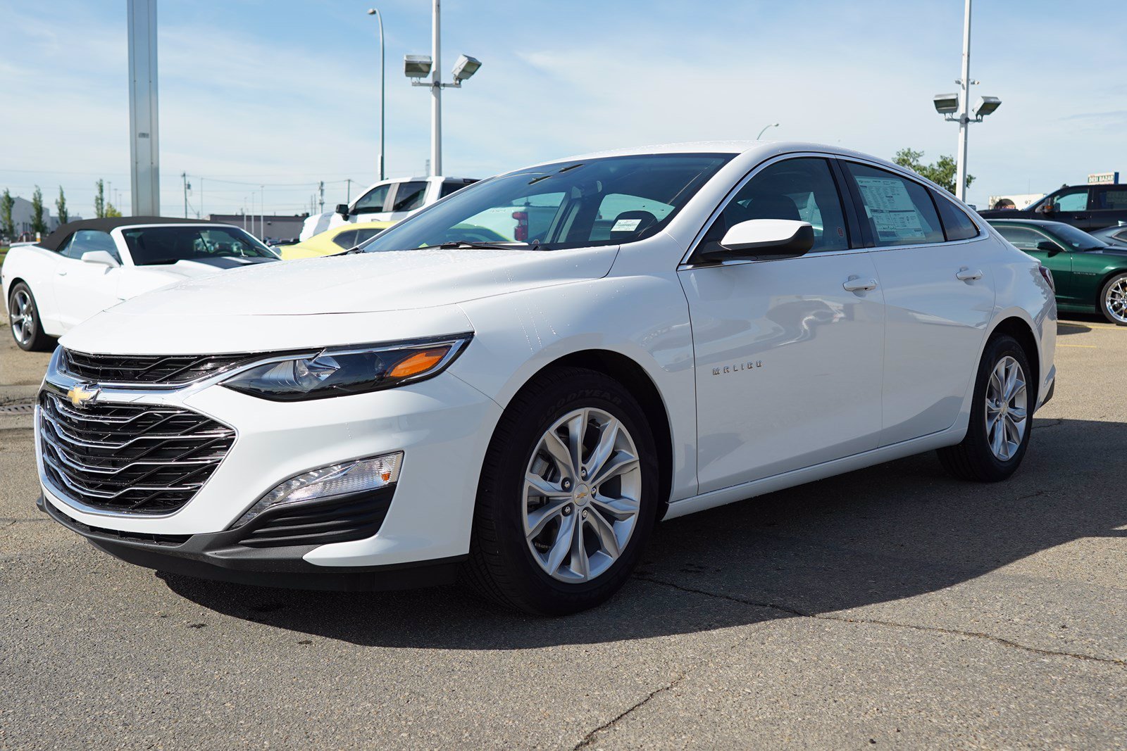 New 2019 Chevrolet Malibu LT DEMO FWD 4dr Car