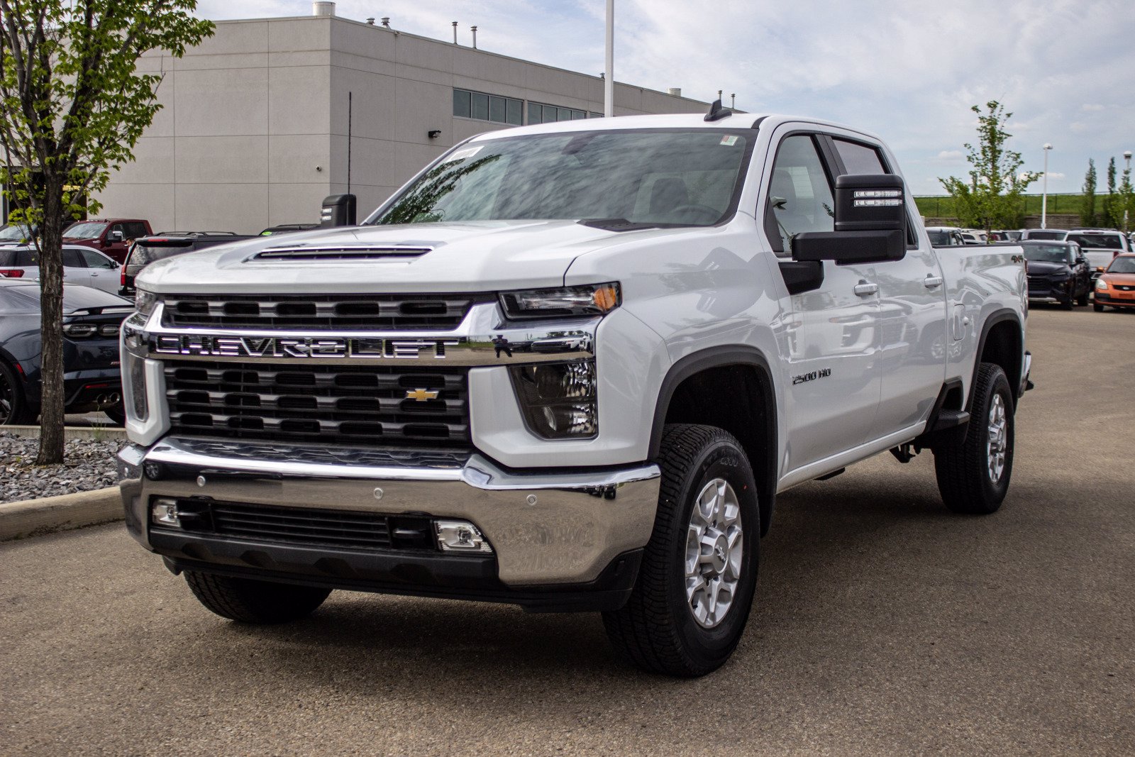 new-2020-chevrolet-silverado-2500hd-lt-4wd-crew-cab-pickup