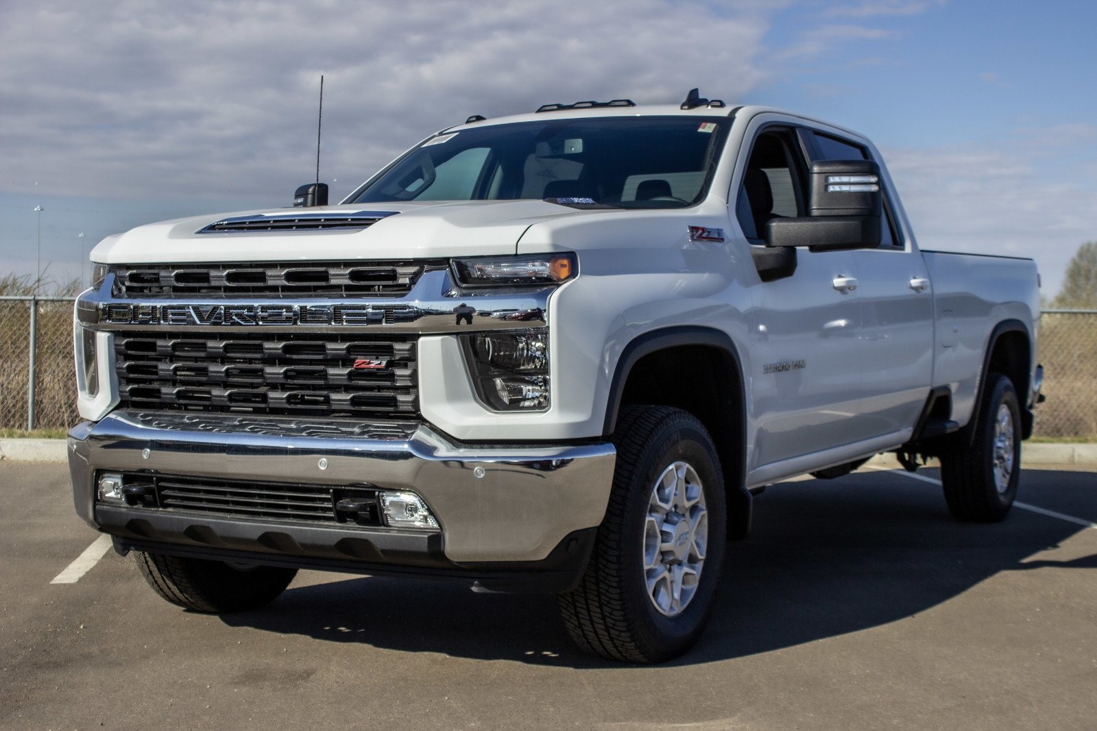 New 2020 Chevrolet Silverado 3500HD LT 4WD Crew Cab Pickup