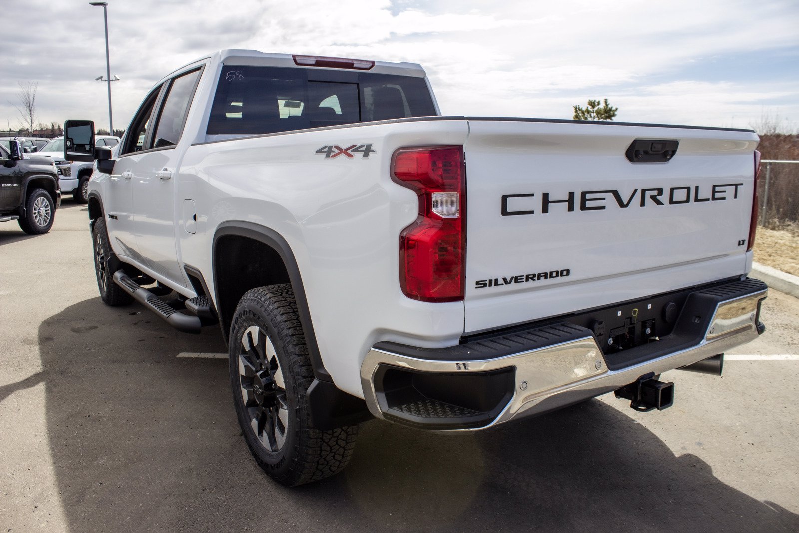 New 2020 Chevrolet SILVERADO 3500HD LT 4WD 3500