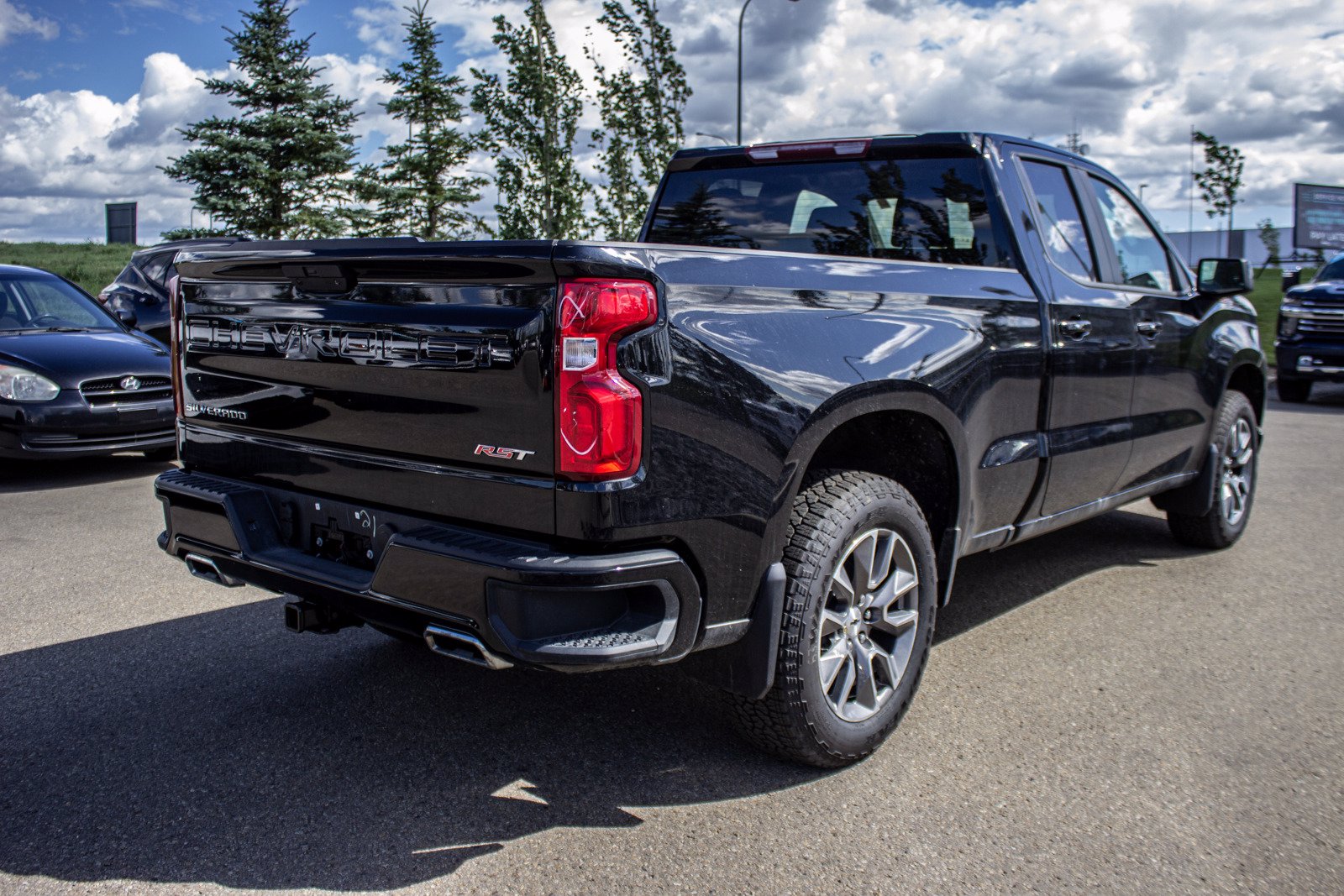 New 2019 Chevrolet Silverado 1500 RST 4WD Extended Cab Pickup