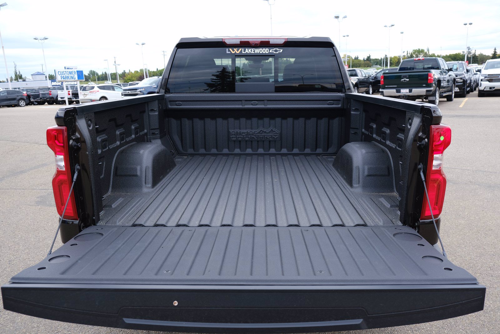 New 2020 Chevrolet Silverado 1500 High Country DEMO | Tonneau Cover 4WD Crew Cab Pickup 2020 Ram 1500 Crew Cab Bed Cover