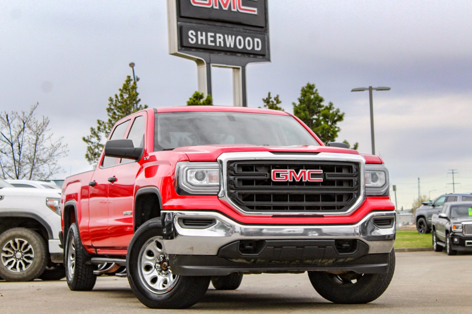 Pre-Owned 2016 GMC Sierra 1500 WT 5.3L 4WD Crew Cab Pickup